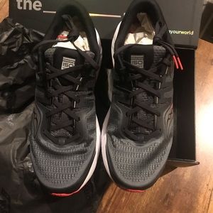 Mens Saucony Guide ISO 2 size 11.5
